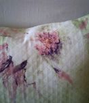 Coussin en tissu floral 