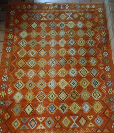 Grand tapis vintage années 70 en laine et coton. 