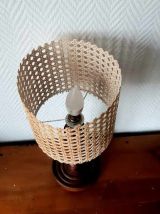 Lampe en bois tourné et cannage vintage 