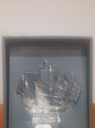 Très Beau Bateau Jonque En Cristal JG Durand