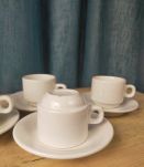 4 quatre et 4 soucoupes à café de bistrot