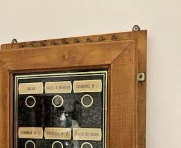 Ancien tableau d'appel, butler's board 