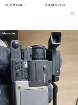 Camera et poste radio cassette 