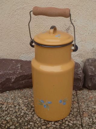 broc ancien  tole  emaillée