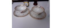 Ancienne tasse et sous tasses porcelaine