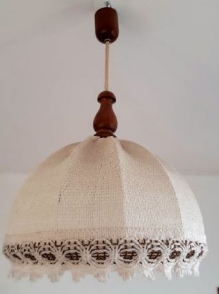 Suspension vintage crochet et bois 1970 