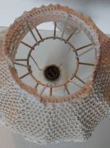 lampe en albâtre et abat-jour en crochet