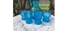 Carafe vintage en verre bleu