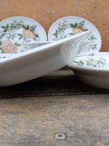 7 assiettes creuses fleurs porcelaine Sologne, années 80