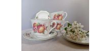 3 tasses et soucoupes Victorian Orchard de Churchill England