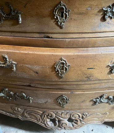 Commode style Louis XV