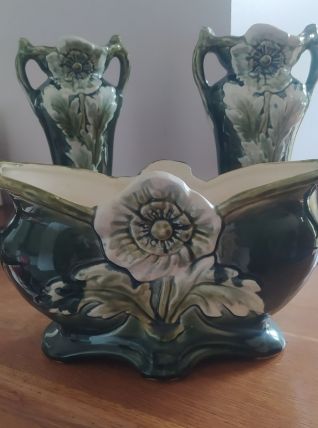 ensemble de  céramique barbotine l'Abeille 