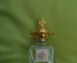 Flacon vide  parfum  " Boudoir  vivienne westwood "