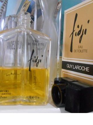 FLACON EDT , FIDJI / GUY  LAROCHE , entamé 3/4, +boite , . 
