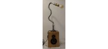 Lampe bois métal art industriel la tige est flexible 