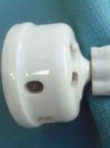 2 interrupteurs électriques en porcelaine , vintage