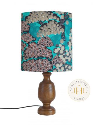 Lampe vintage pied en bois et abat-jour ovale imprimé