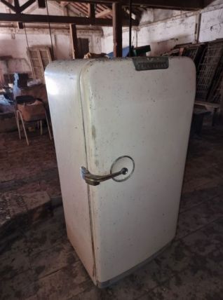 Réfrigérateur marque Frigidaire