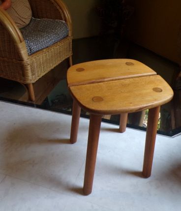 Attribué à Pierre Gautier Delaye. tabouret bois, France, cir