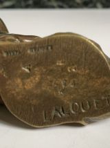 Statuette en bronze signée Lalouette