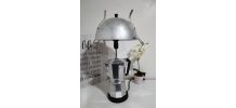 Cafetière italienne vintage recyclée en lampe à poser