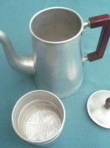 Cafetière  en alu , vintage