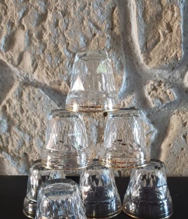 Lot de 7 verres à facettes liséré doré