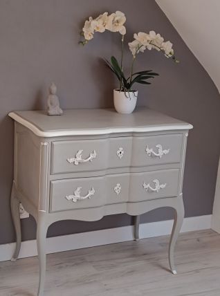 Commode sauteuse
