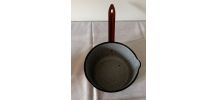 Casserole en tôle émaillée couleur bordeaux  diamètre: 19 cm