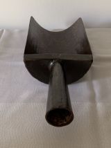 Pelle à cendre en métal à charbon années 1940