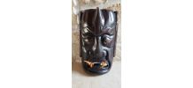 Masque vintage diable japonais en bois sculpté