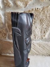 Masque vintage diable japonais en bois sculpté