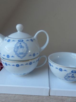 Ensemble Petit Déjeuner Romantique Théière Egoïste Deux Tass