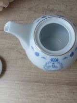 Ensemble Petit Déjeuner Romantique Théière Egoïste Deux Tass