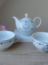 Ensemble Petit Déjeuner Romantique Théière Egoïste Deux Tass