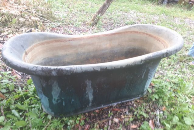 Beignoir antique en cuivre double 