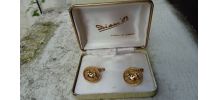 Paire de boutons de manchette plaqué or avec buste de femme 