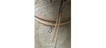 Lot de 4 cintres en bois brut