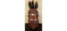 Ancien grand masque mural africain en bois sculpté