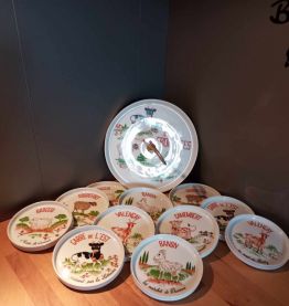 plateau fromage et 11 assiettes "l'Hirondelle"