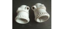 2 douilles  porcelaine blanche  , vintage