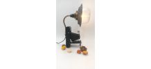 Lampe industrielle, Detournement d'objet
