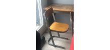 Bureau et chaise industriel 
