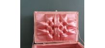 Panier boite à couture travailleuse en osier et scoubidou