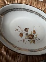 SERVICE DE TABLE PORCELAINE 