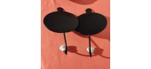Lot de deux patères motif rose, métal et céramique 