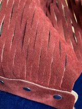 Cabas filet daim burgundy années 60