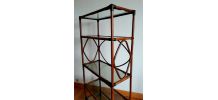 Grande étagère en rotin et verre fumé 1960 