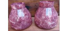 Une paire de vases en verre
