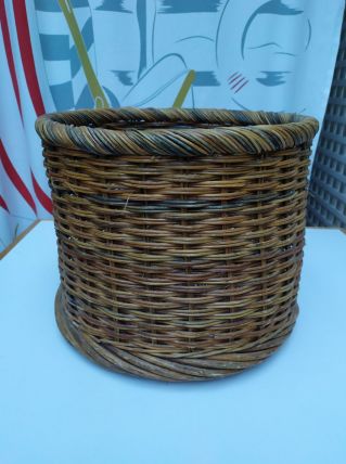 Panier en osier rond